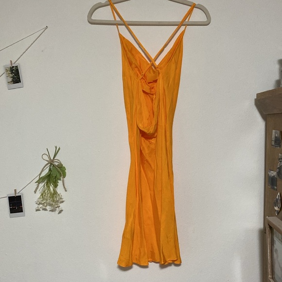 ✨NWT✨ Cowel Neck Backless Mini Dress - Picture 2 of 4